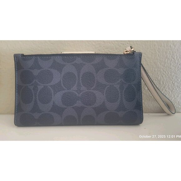 Coach Signature Canvas Phone Wallet Navy White CW780 - Picture 2 of 8